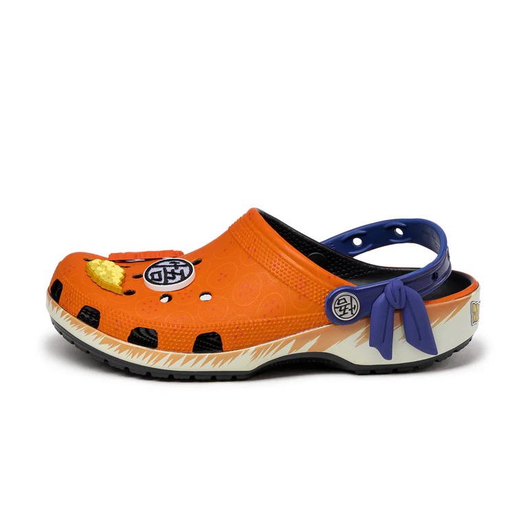 1736730975 715 Dragon Ball Z x Crocs Classic Clog Goku 210826 90H