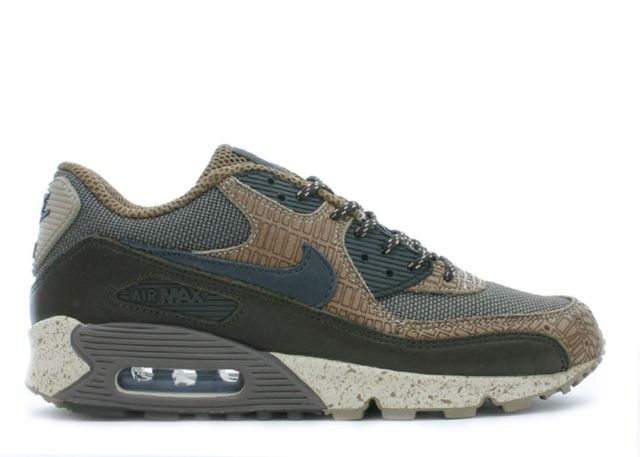 1737788329 233 The 10 Best Nike Air Max 90s of All Time