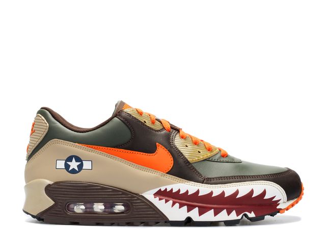 1737788329 915 The 10 Best Nike Air Max 90s of All Time