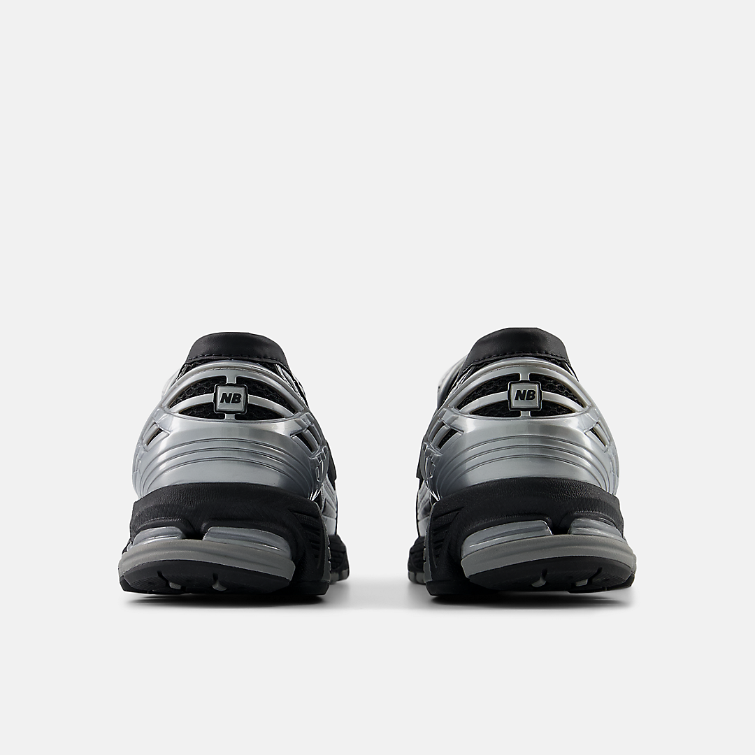New Balance 1906L "Black/Metallic Silver" U1906LOC 5 New Balance 1906L U1906LOC