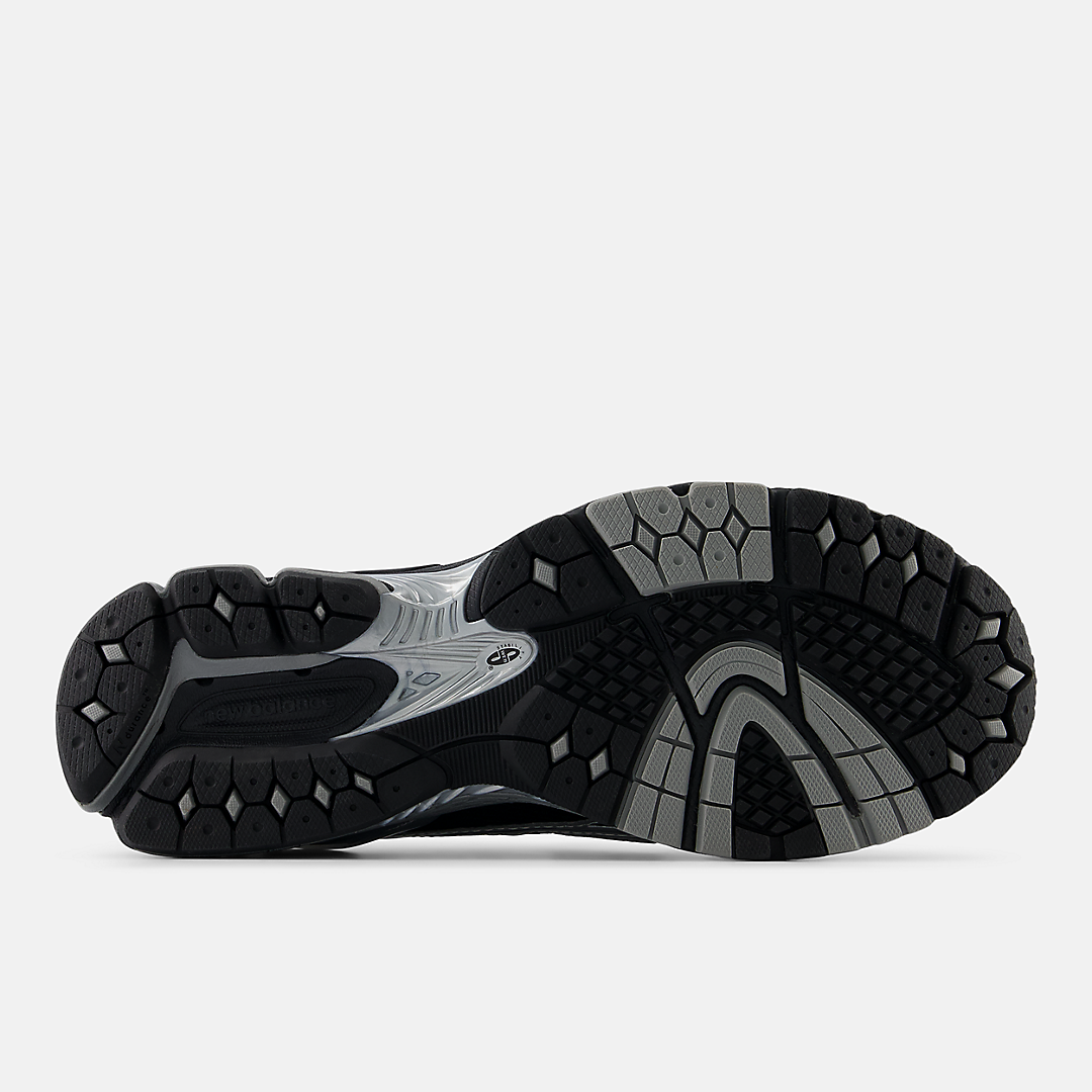 New Balance 1906L "Black/Metallic Silver" U1906LOC 6 New Balance 1906L U1906LOC