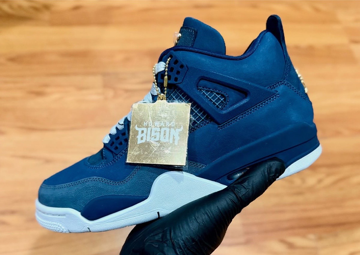 Air Jordan 4 Howard University Bisons 2025 PE