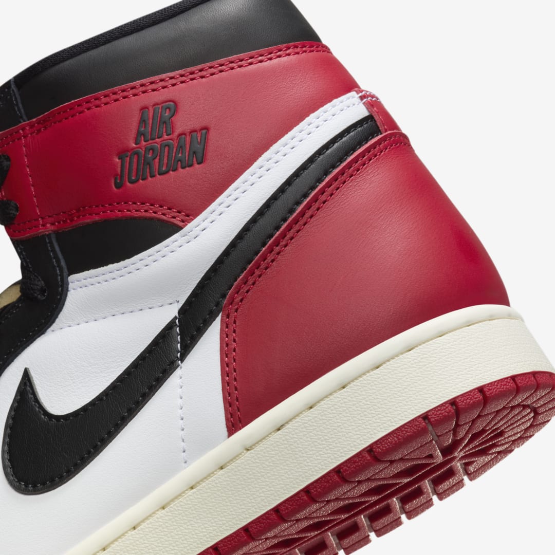 Air Jordan 1 High OG "Black Toe" DZ5485-106