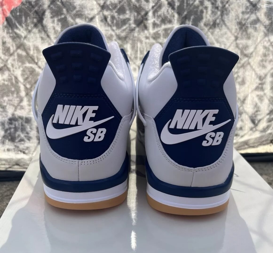 1739867440 956 Nike SB x Air Jordan 4 Navy DR5415 100 Release Date