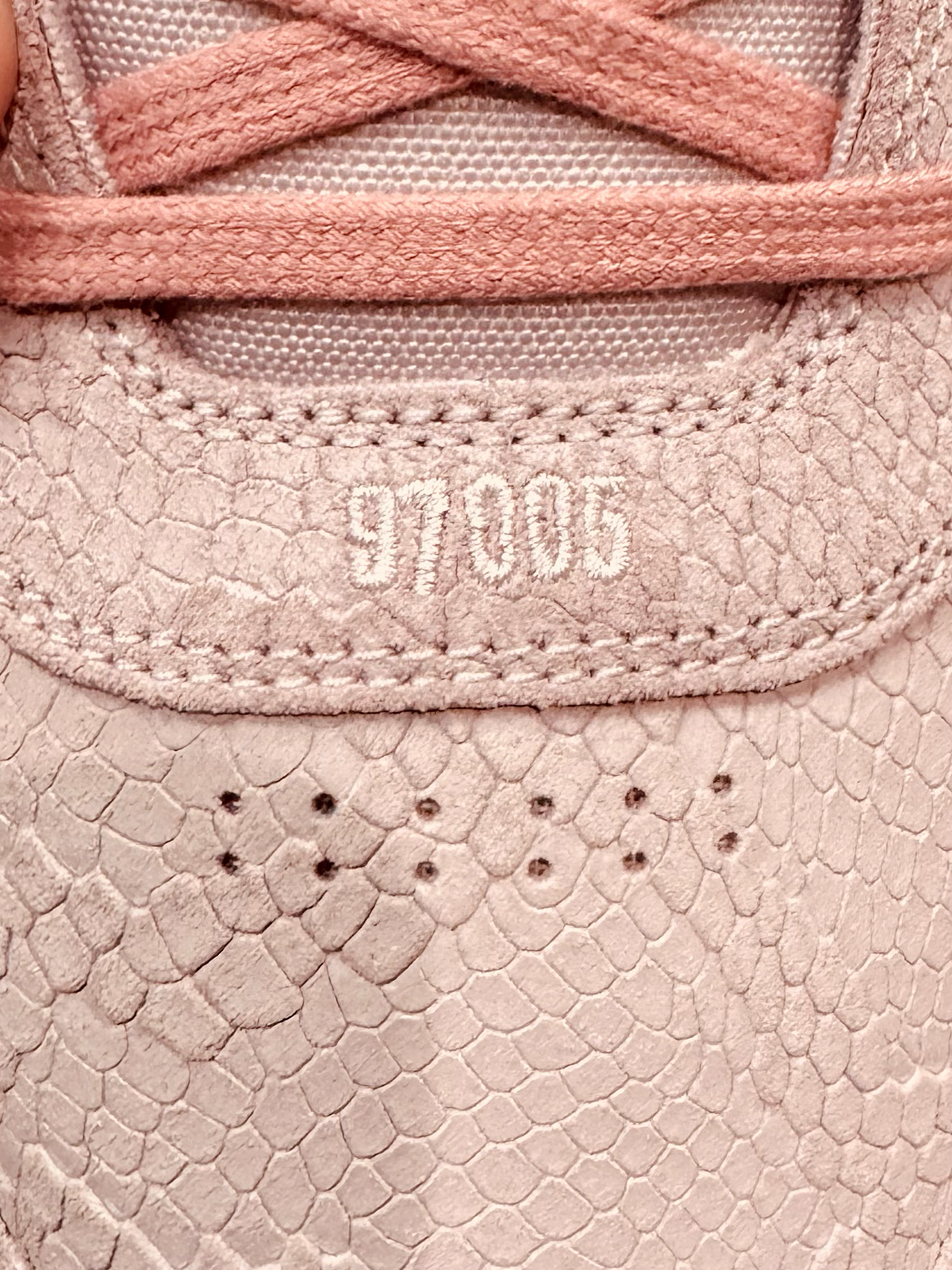 Nike Book 1 97005 Pe 4