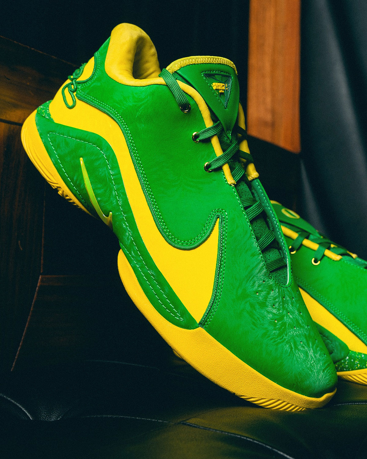 Nike Lebron 22 Oregon Ducks Pe 2025 10