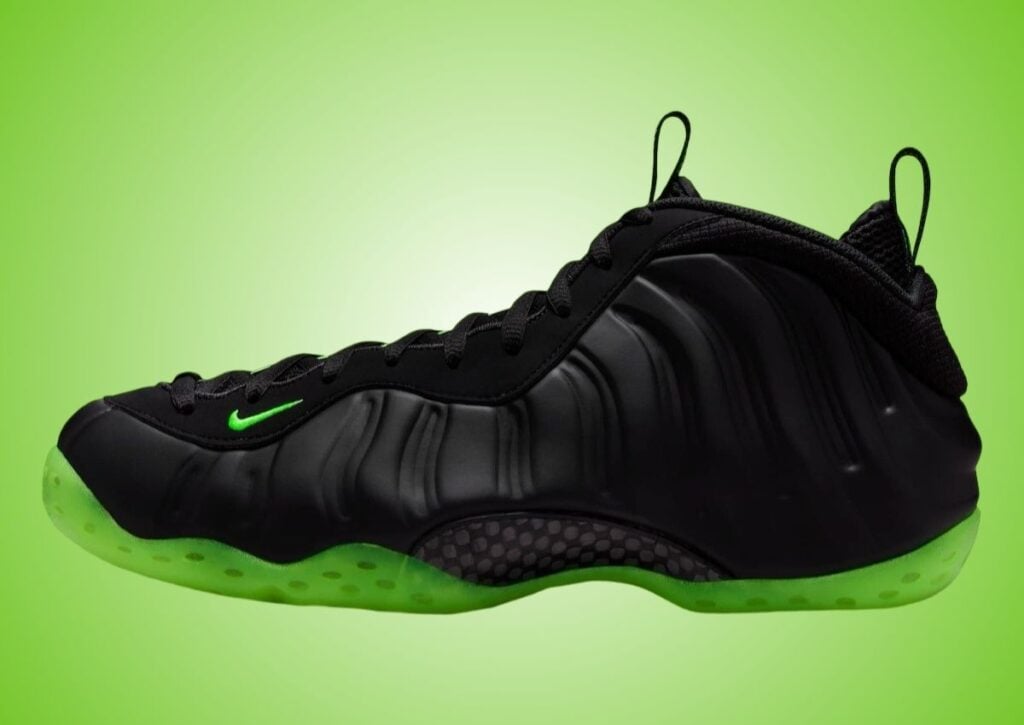 Nike Air Foamposite One Black Volt HF2902-001 Release Date, Price & Where to Buy 2025 3 Nike Air Foamposite One Black Volt HF2902-001 Release Info