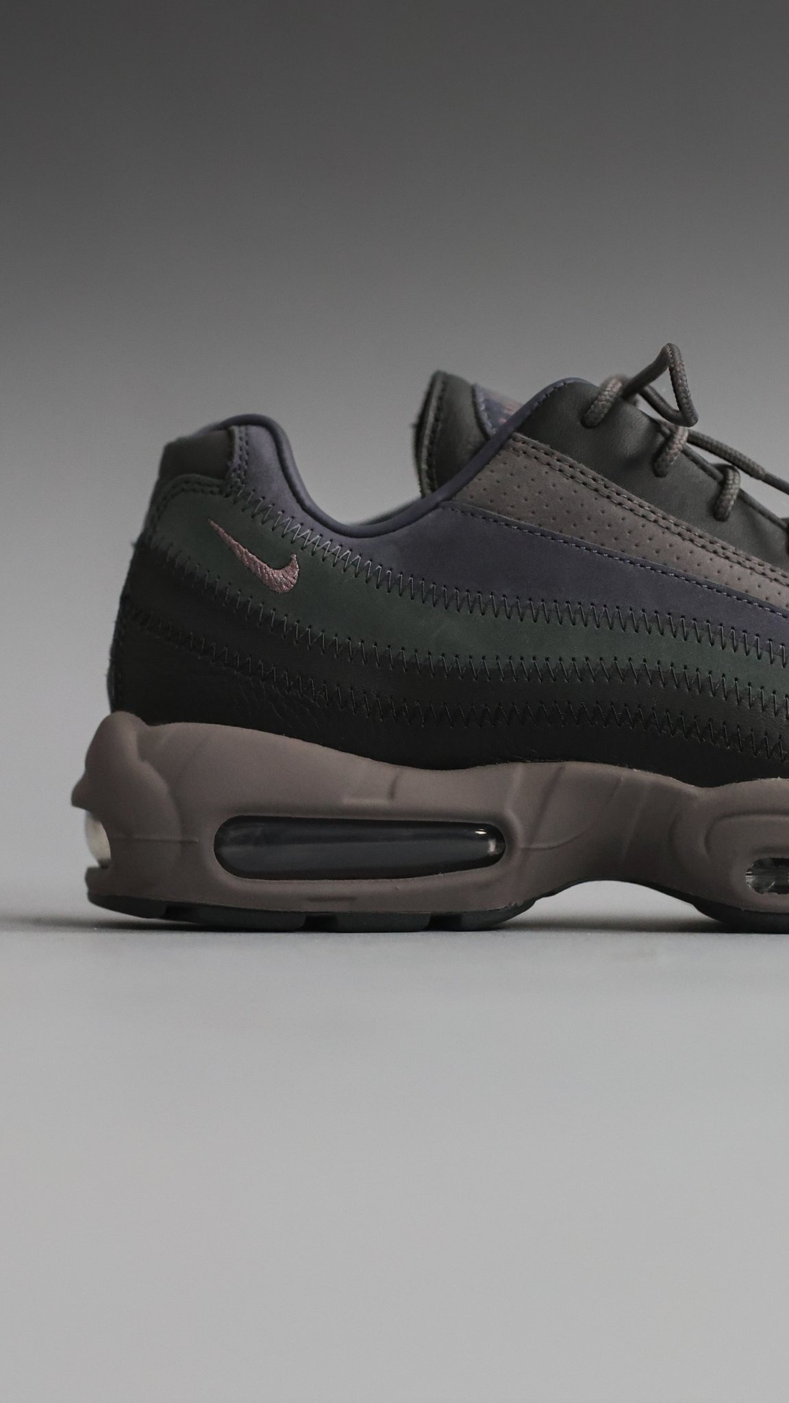 A Ma Maniére x Nike Air Max 95 "Black/Dark Violet Ore" Release Date, Price & Where to Buy 2025 2 1741636548 554 A Ma Maniere x Nike Air Max 95 BlackDark Violet