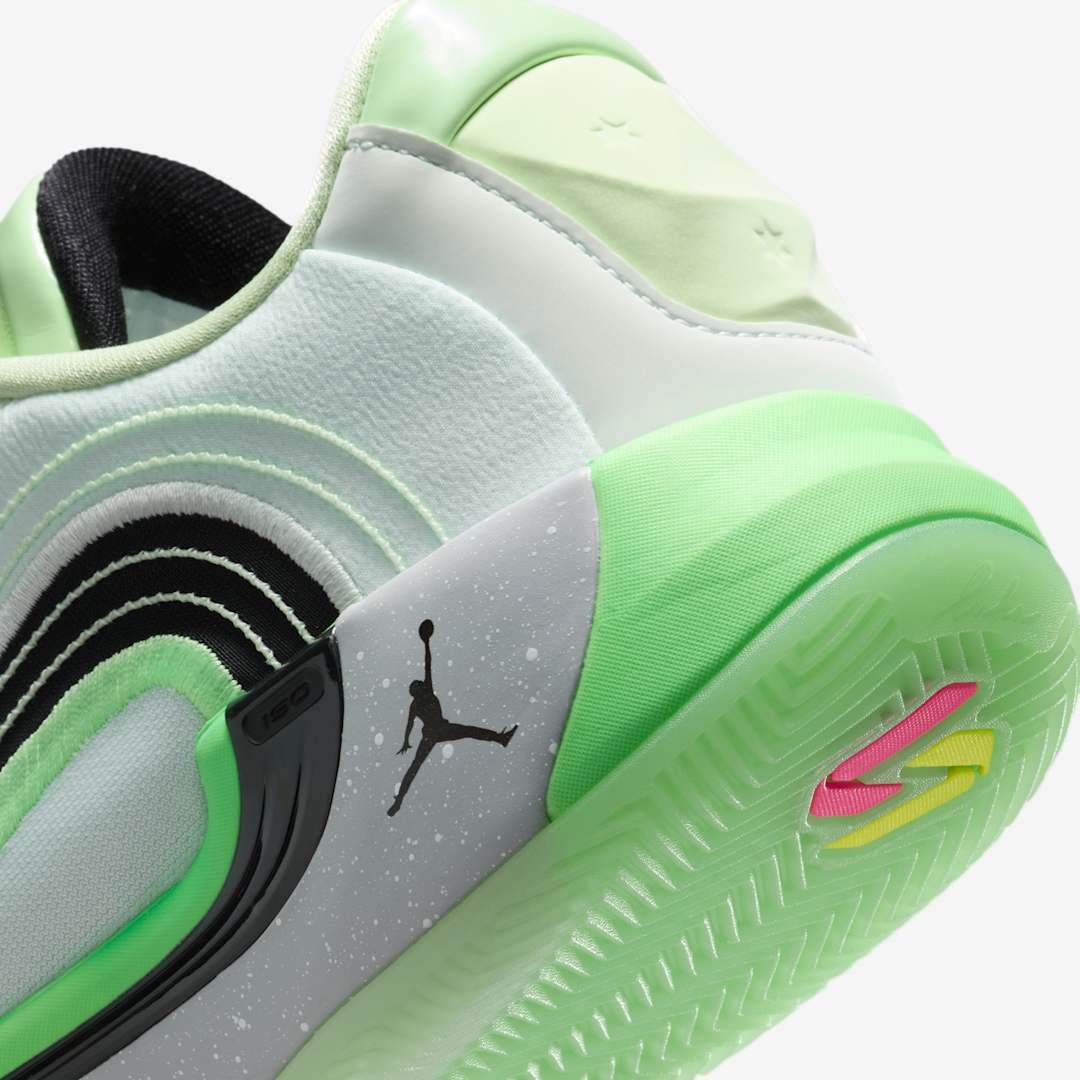 Jordan Luka 4 "Space Navigator" HF0823-300 Release Date, Price & Where to Buy 2025 8 Jordan Luka 4 & Luka .77 HF0823-300