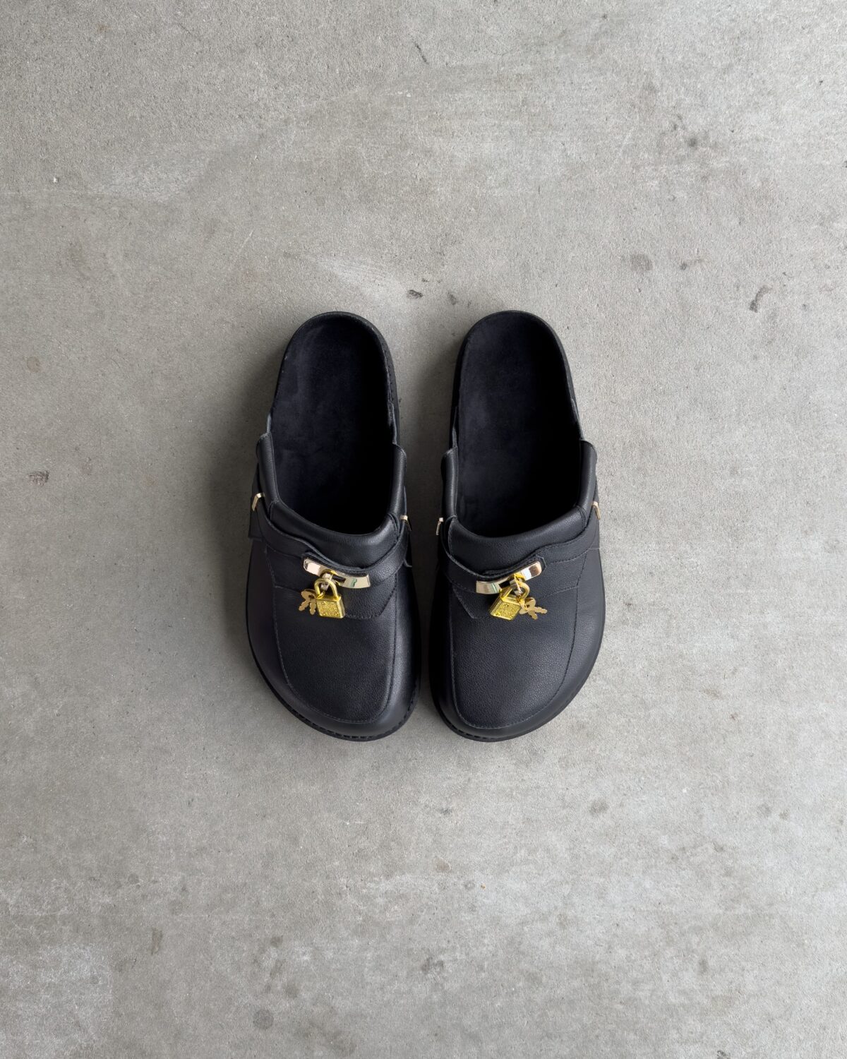 Bravest Studios "Bag Clog" | Nice Kicks Release Date, Price & Where to Buy 2025 7 Bravest Studio "Bag Clog" Black