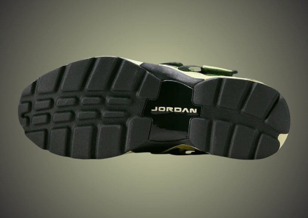 Jordan Trunner LX Luminous Green HQ2164-302 Release Date, Price & Where to Buy 2025 11 Jordan Trunner LX Luminous Green Black HQ2164-302
