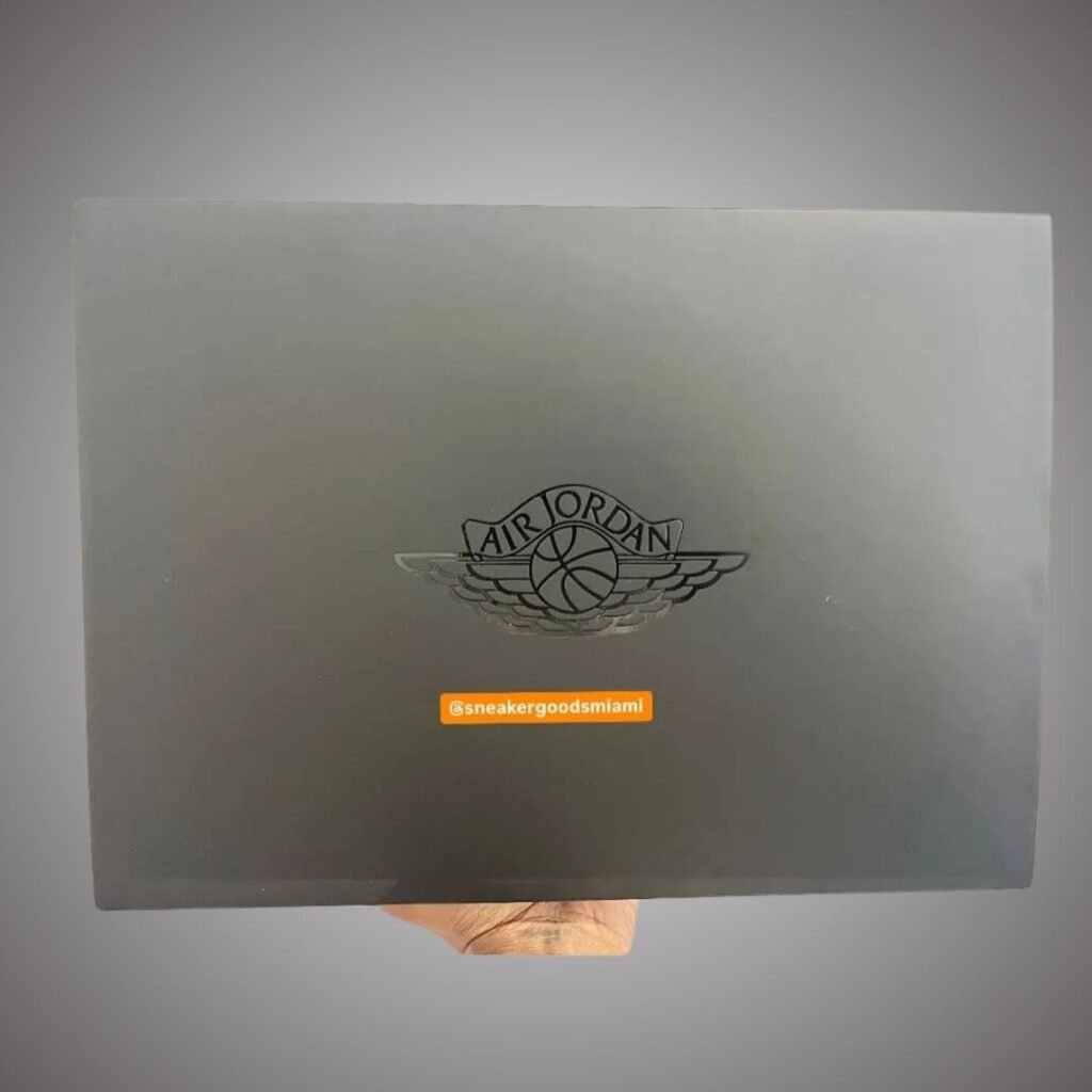 Swarovski x Air Jordan 1 Low OG Crystal Stealth HM9208-001 Release Date, Price & Where to Buy 2025 17 Swarovski Air Jordan 1 Low OG Crystal Stealth HM9208-001
