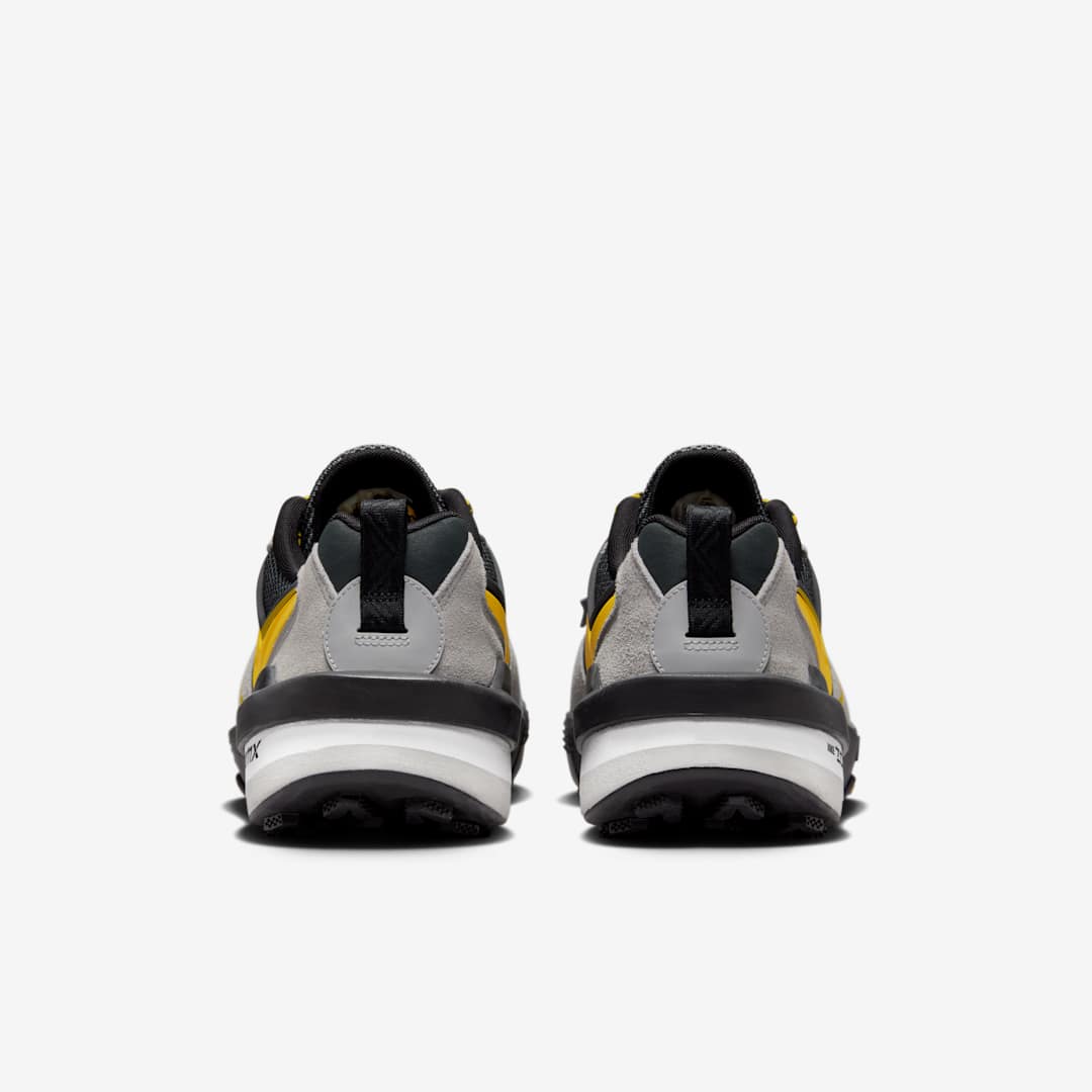 sacai x Nike Zegamadome "Matte Silver" HQ8618-002 Release Date, Price & Where to Buy 2025 7 sacai x Nike Zegamadome HQ8618-002