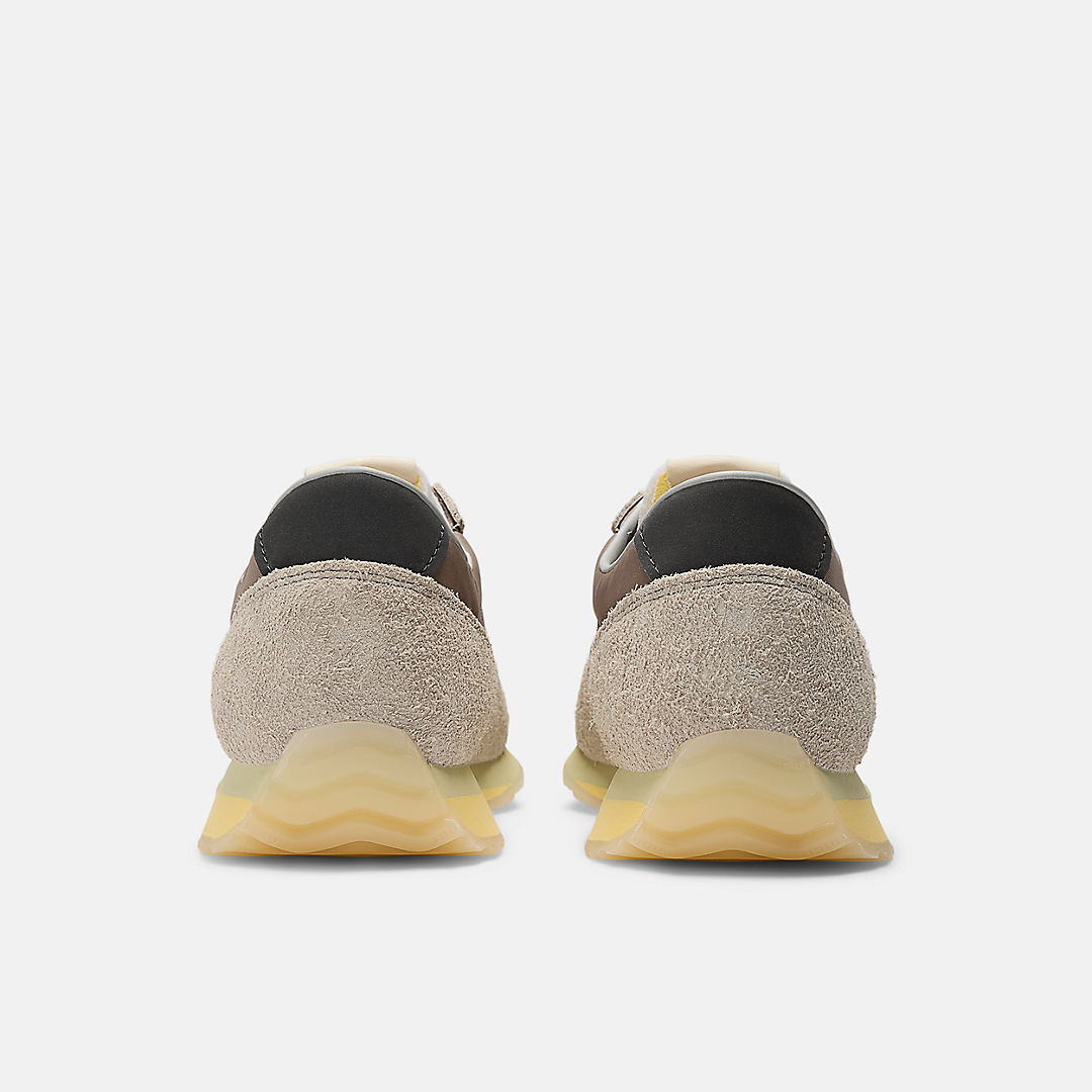 New Balance 471 "Grey Days" U471GR Release Date, Price & Where to Buy 2025 5 New Balance 471 U471GR