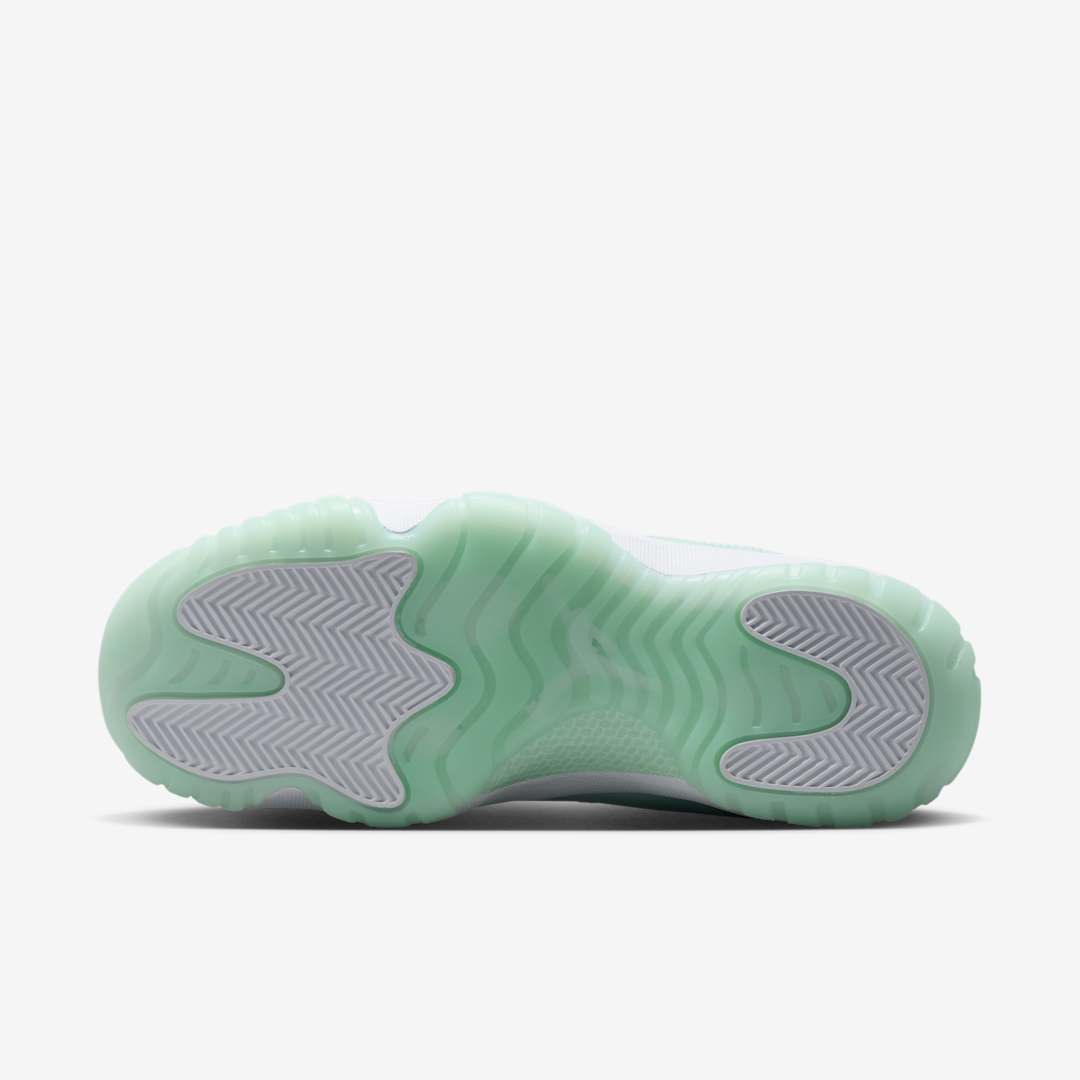 Air Jordan 11 Low WMNS "Igloo" AH7860-103 Release Date, Price & Where to Buy 2025 8 Air Jordan 11 Low WMNS "Igloo" AH7860-103