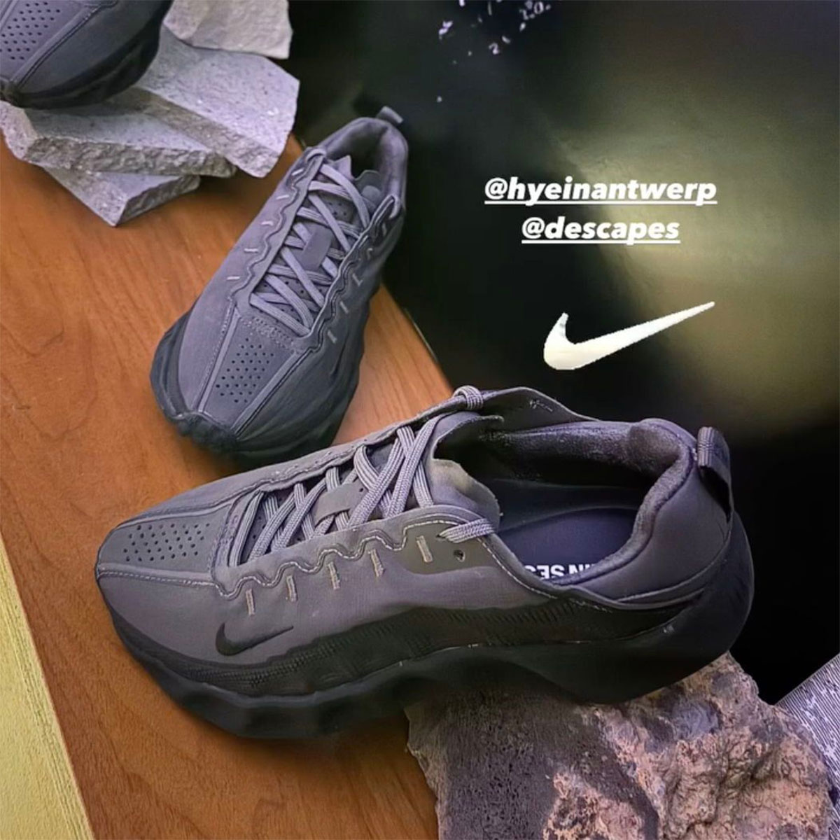 Hyein Seo Nike Ava Rover Hq2863 300 3