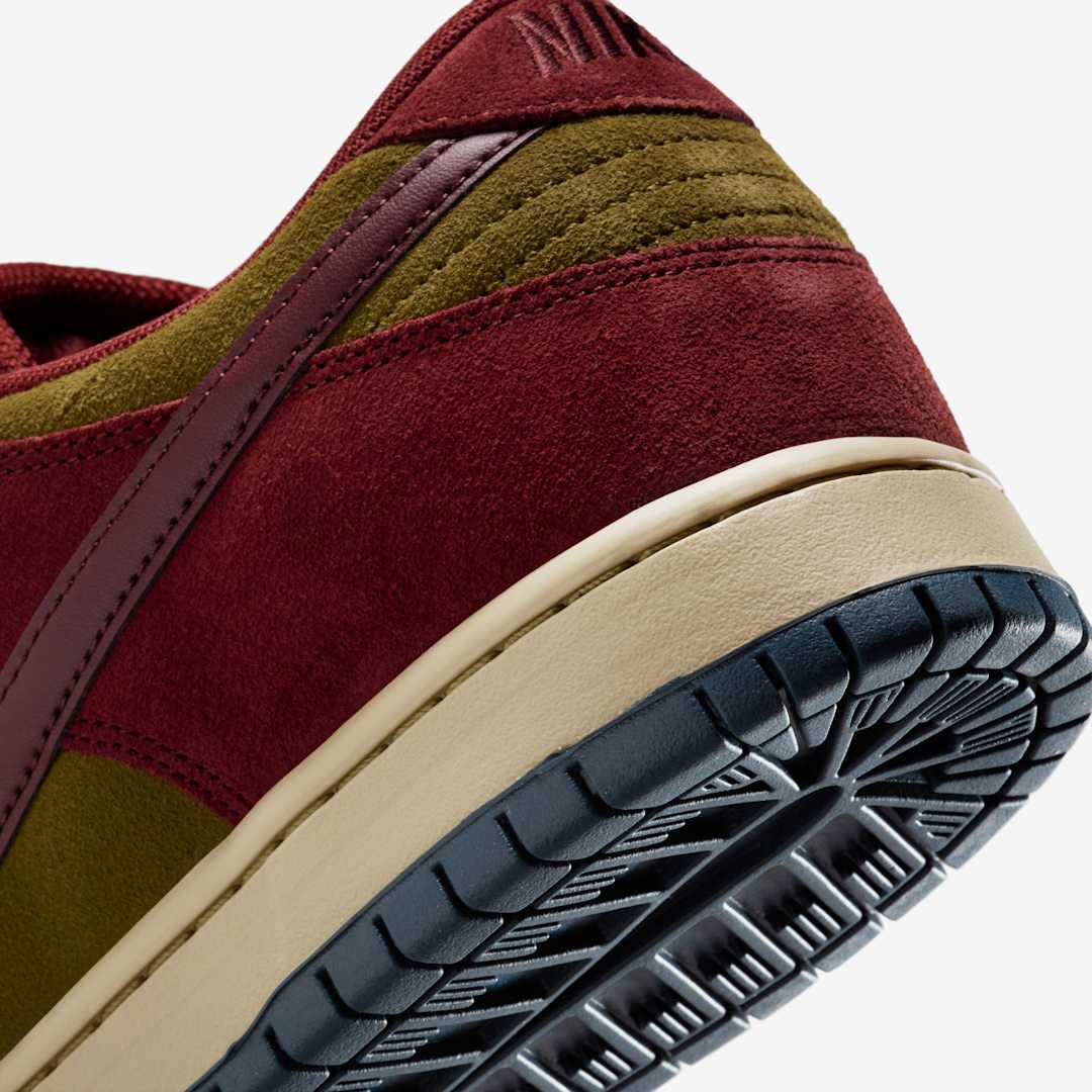 Nike SB Dunk Low HQ1625-600