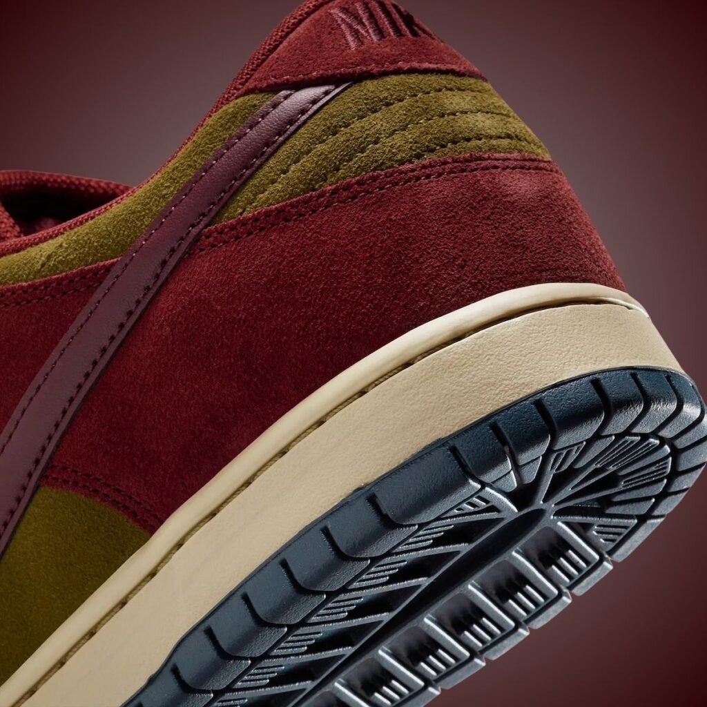 Nike SB Dunk Low Dark Team Red Olive Flak HQ1625-600 Release Date, Price & Where to Buy 2025 15 Nike SB Dunk Low Dark Team Red Olive Flak HQ1625-600 Release Info