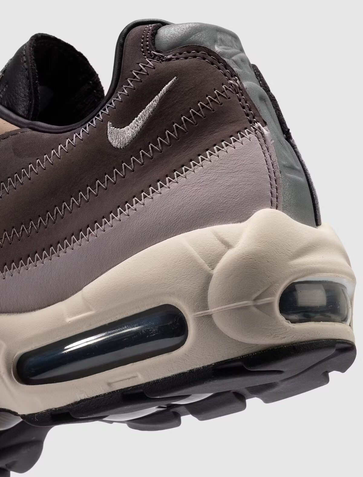 A Ma Maniére x Nike Air Max 95 "Diffused Taupe/Phantom" Release Date, Price & Where to Buy 2025 8 1750702287 311 A Ma Maniere x Nike Air Max 95 Diffused TaupePhantom