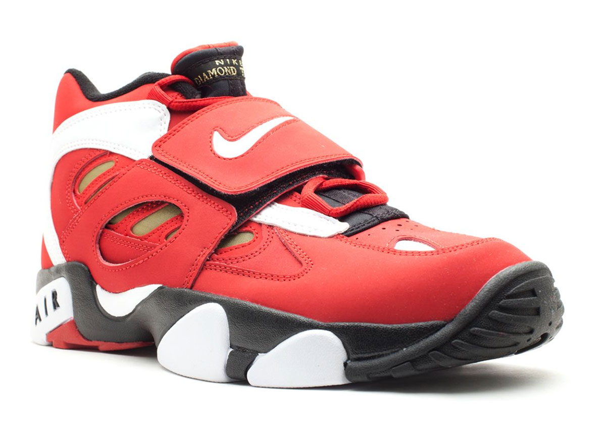 Nike Air Diamond Turf 2 Og Red Gold Hq2631 600 2