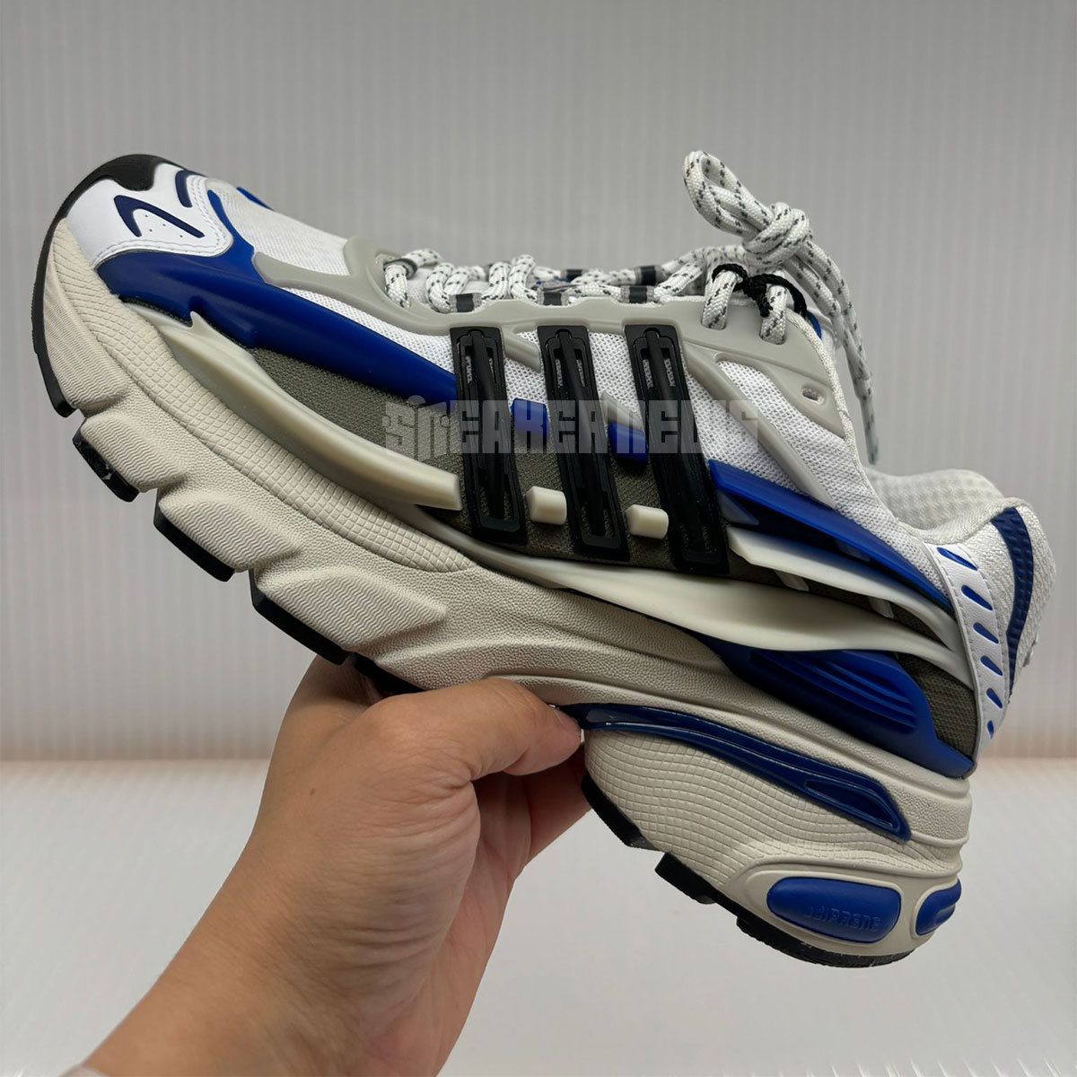 Pharrell Adidas Jellyfish White Royal Blue 2